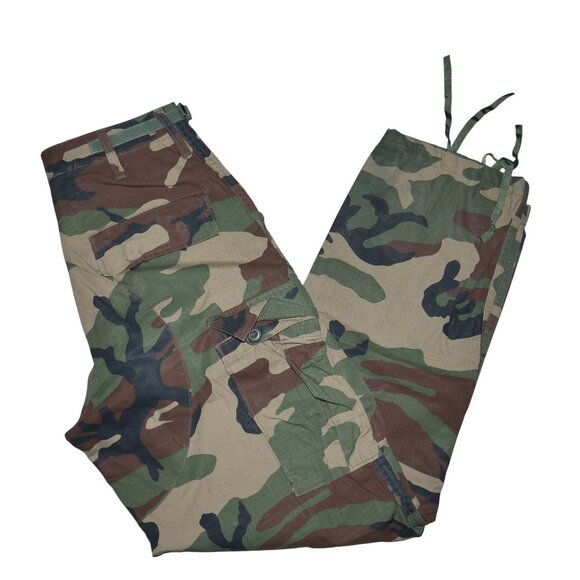 Genuine Gear Mens Cargo Pants Size 28x32 Woodland Camo M81 Hunting Fatigue S/R - Picture 1 of 10
